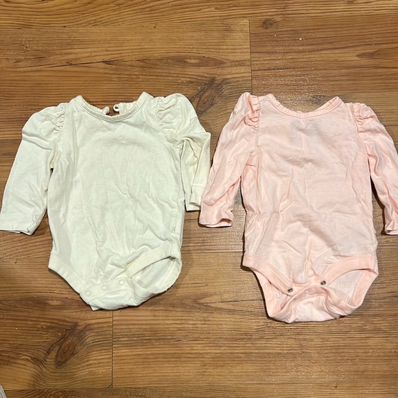 Baby gap puffed sleeve bodysuit - Picture 1 of 3